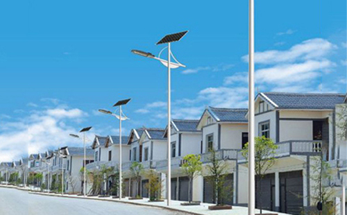 奇台太阳能路灯配置与在乡村道路照明中的应用